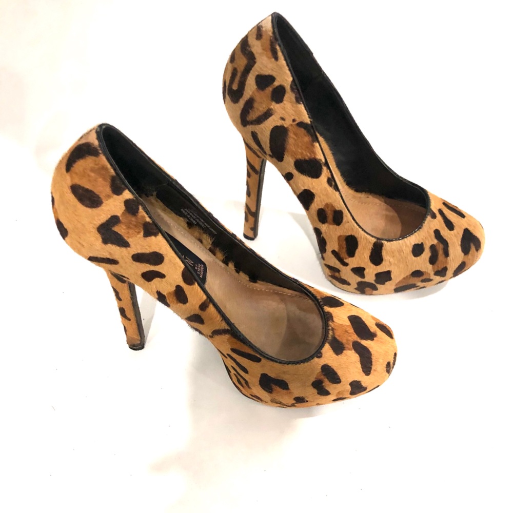 STEVEN by Steve Madden Calf Hair Leopard Heel 6.5
